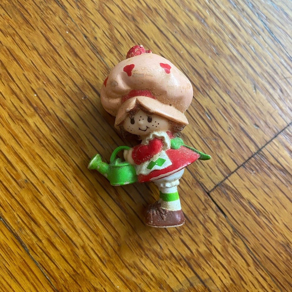 Vintage Strawberry Shortcake Miniature Figurine with Green Watering Can